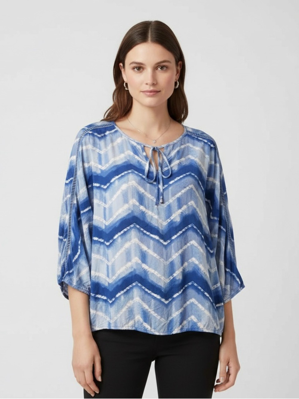 Adrienne Vittadini Blue Chevron Tie-Dye Keyhole Tie Neck Blouse L